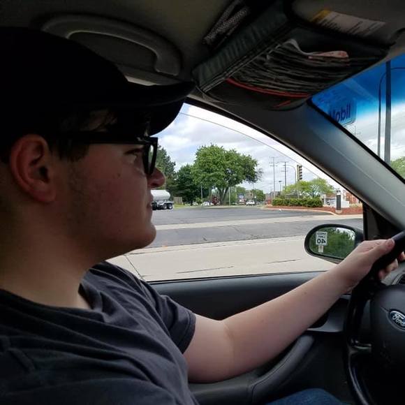 Meet your Posher, Chris - Picture 1 of 1